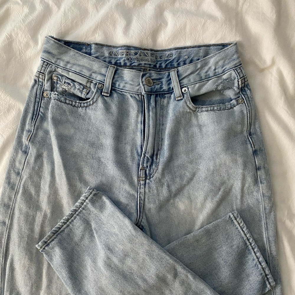❌SOLD❌ American Eagle Mom Jean